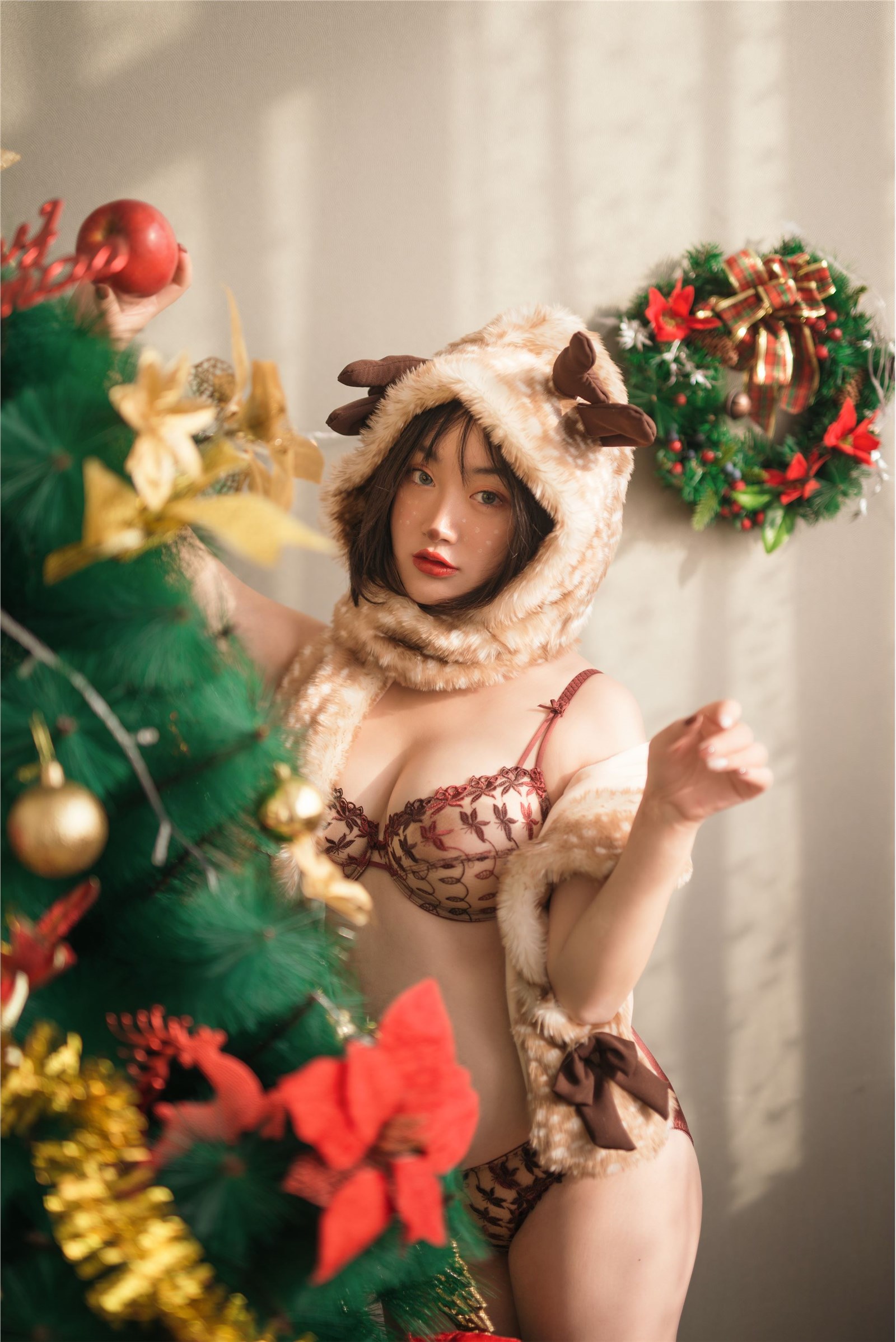 Model wild Lily Christmas(27)